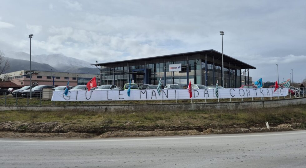 Telecomunicazioni, sindacati: “In Abruzzo disdetto a mille dipendenti il Contratto delle Telecomunicazioni”