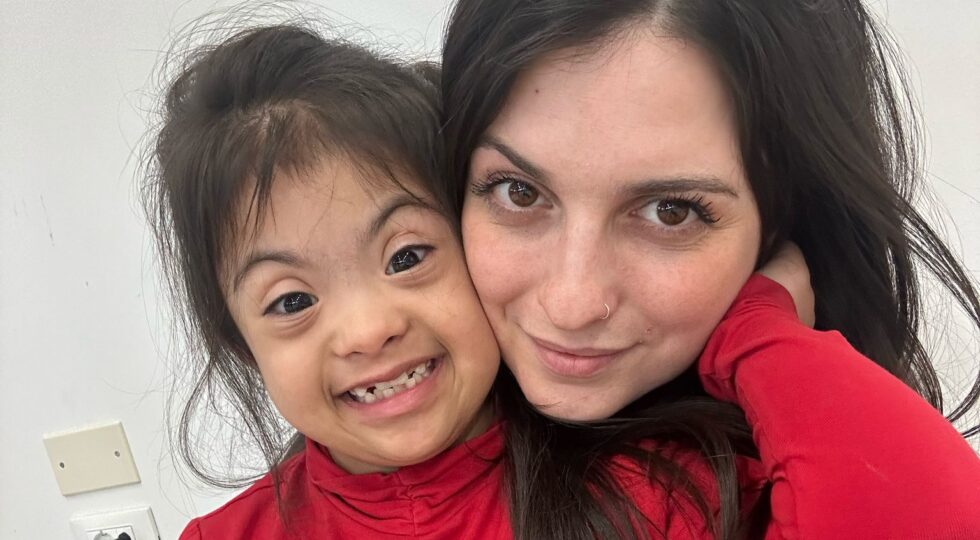 Sport e inclusione: la ritmica L’étoile apre i corsi a bambine con sindrome di down