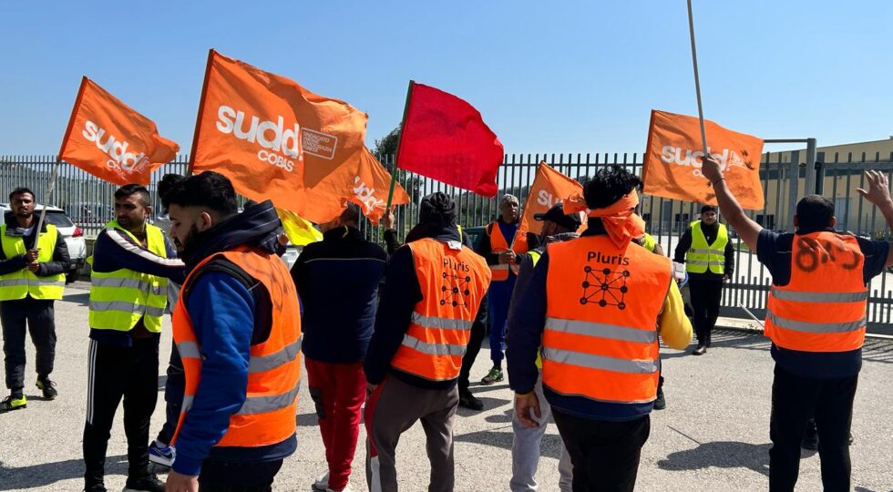 “100 euro a chi non sciopera”, la repressione dello sciopero dei lavoratori Pregis di Sant’Omero