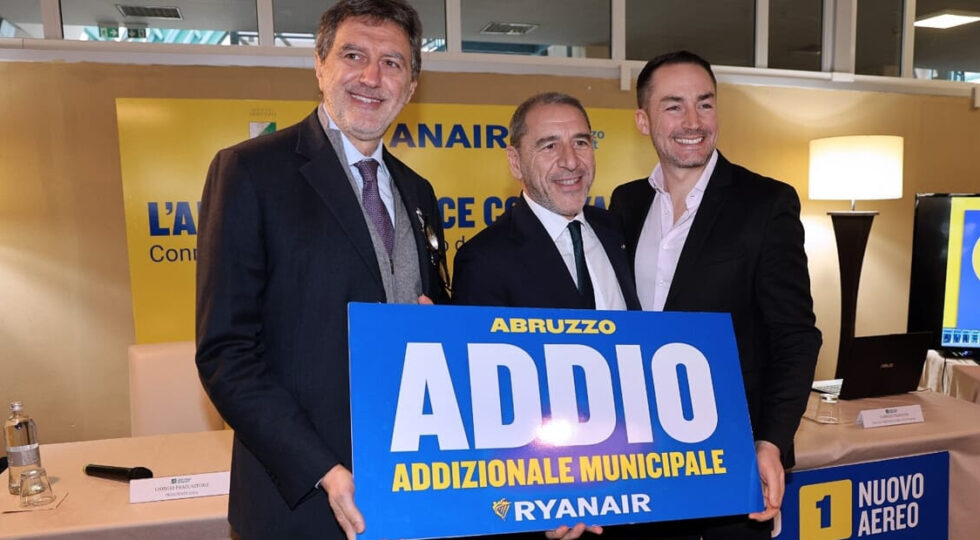 Aeroporto d’Abruzzo, Marsilio: “Soddisfatti della performance di inizio stagione”