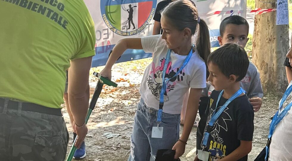 Grande Successo per la “Caccia al Tesoro con il Metaldetector” al Parco della Libertà di Montesilvano
