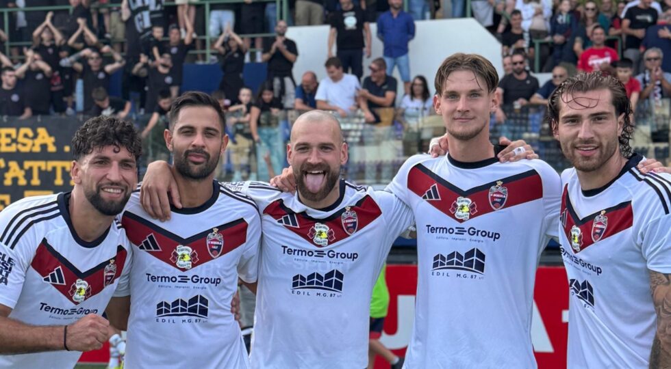 L’Aquila, arriva la prima vittoria (3-1) contro San Marino. Pochesci: “Attacco super ma necessario più filtro a centrocampo”