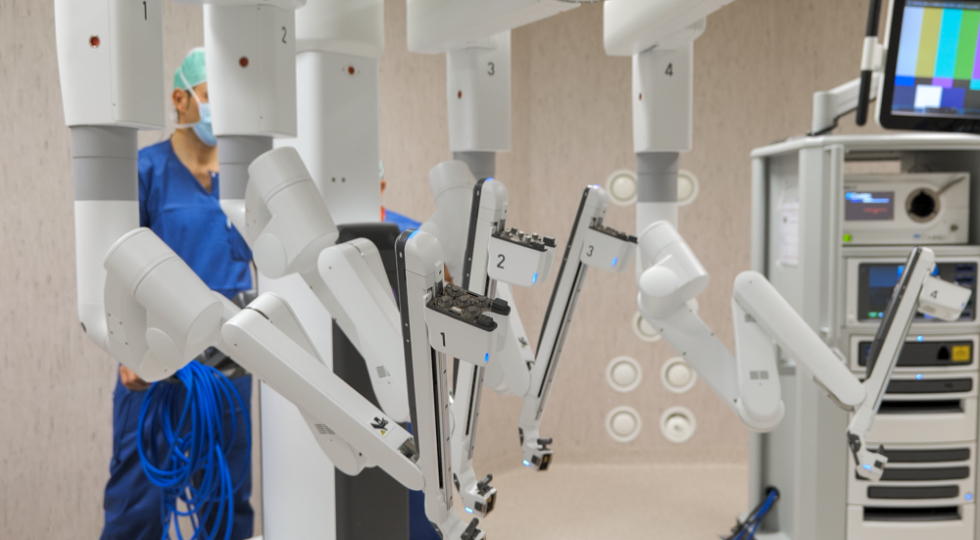 L’Aquila, rimosso cancro del rene e della prostata, col robot, in un unico intervento