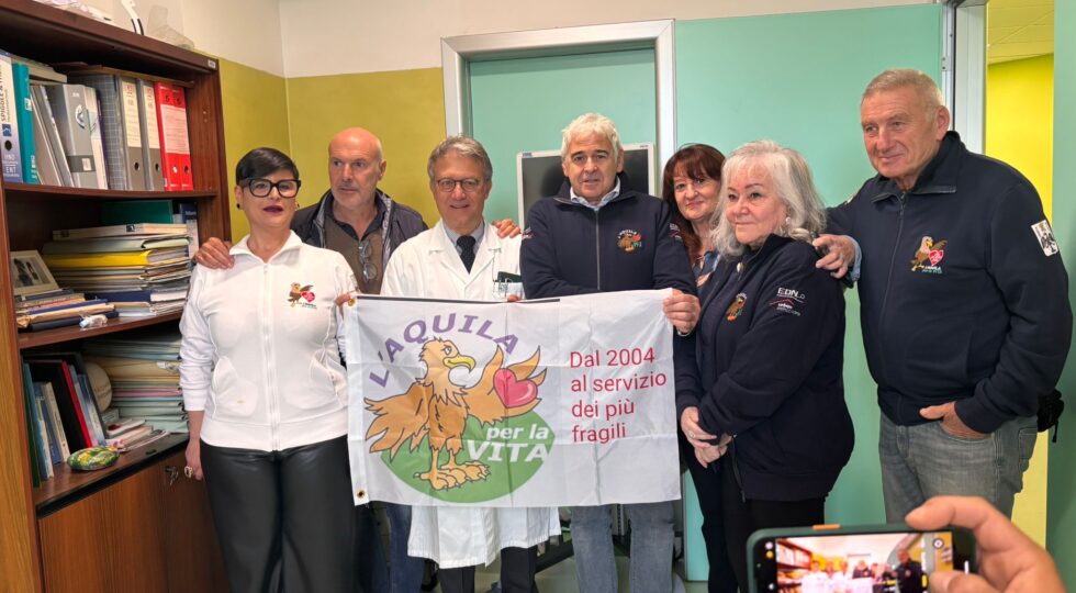 L’Aquila per la vita dona un endoscopio al reparto di otorinolaringoiatria dell’ospedale
