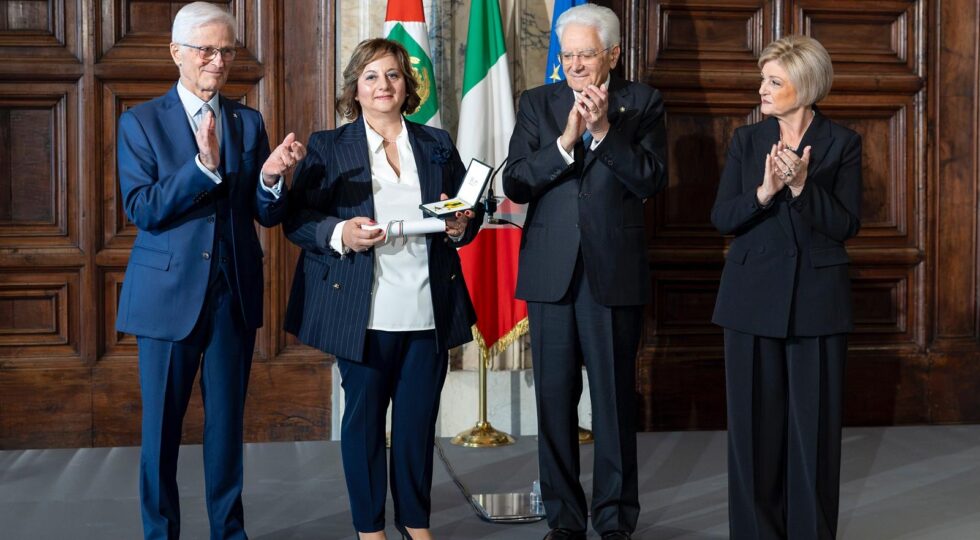 Cermignano, la direttrice dell’ufficio postale Giuseppina Lalli premiata da Mattarella