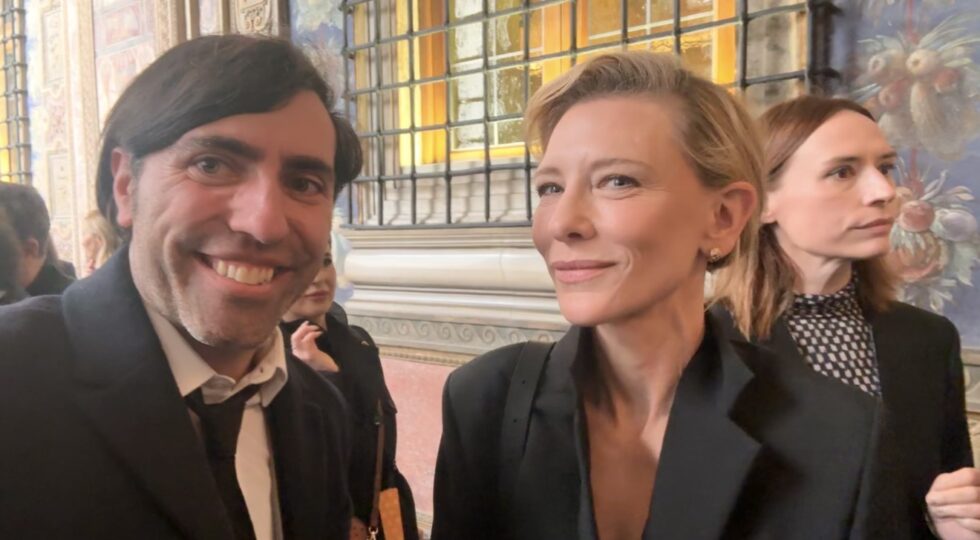 L’attore e regista sulmonese Mirko Mascioli ricevuto dal Papa insieme alle star hollywoodiane