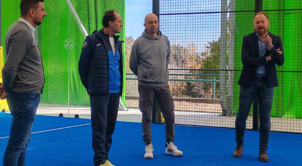 Inaugurato a Farindola il nuovo campo da padel coperto