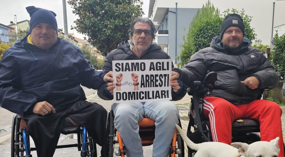 Giornata internazionale disabilità, la CGIL: “Abruzzesi costretti agli arresti domiciliari”
