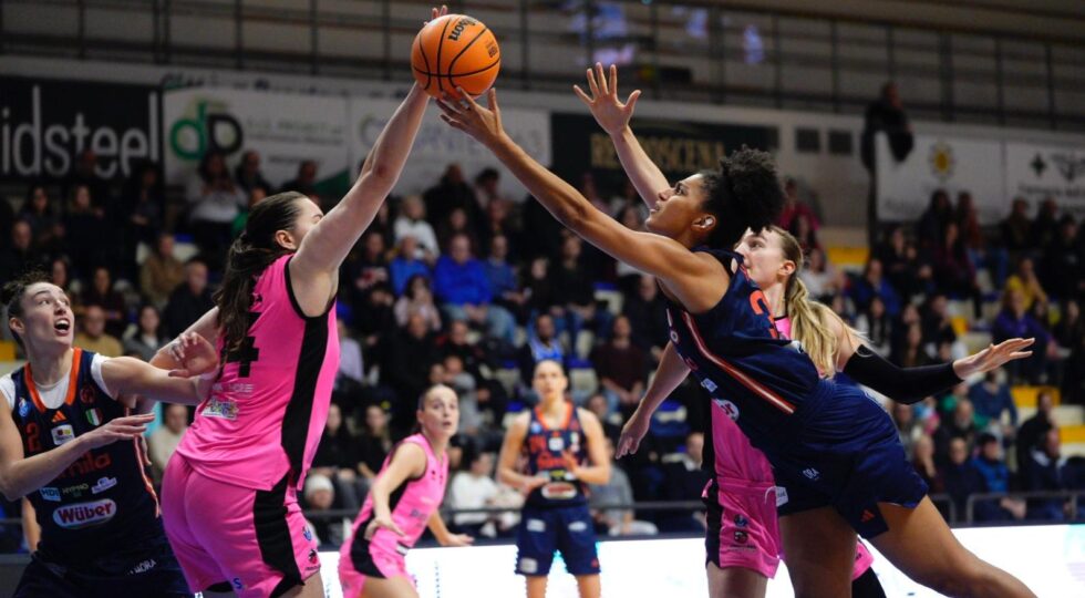Le Panthers Roseto lottano con grande orgoglio ma a vincere è la corazzata Schio (62-91)