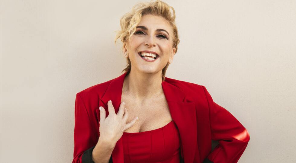 Stand up comedy al TSA: va in scena “Basta un filo di rossetto”