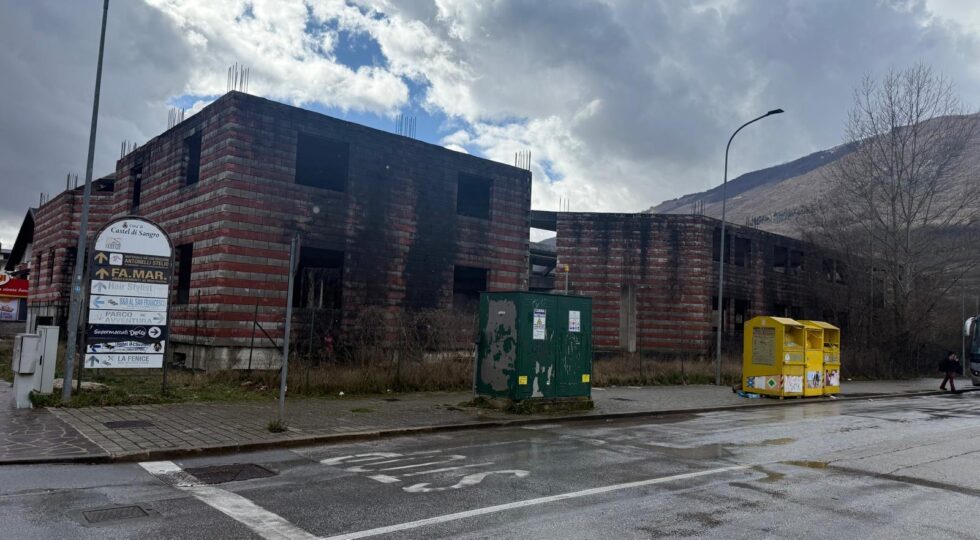 Castel di Sangro: al via vendita ecomostro ASL di via Sangro