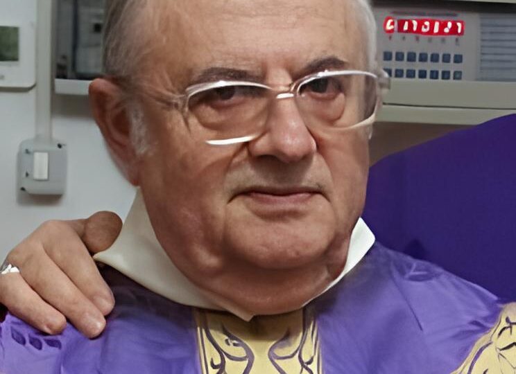 Don Francesco Sciullo ricoverato al San Salvatore: quadro serio ma nessun intervento chirurgico