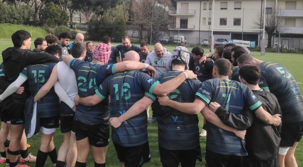 La Rugby L’Aquila lotta ma cede a Prato