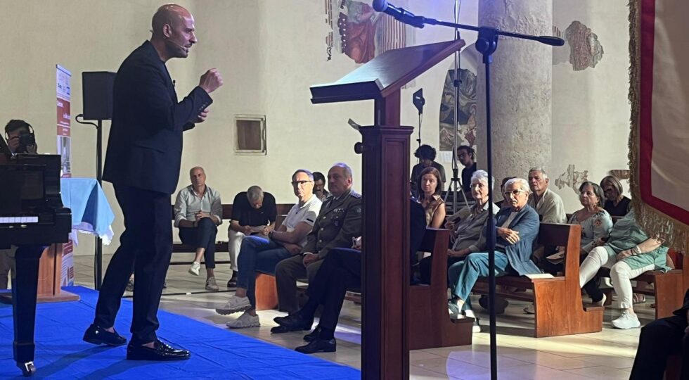 L’Aquila, grande successo a San Silvestro per la narrazione musicale su Celestino V