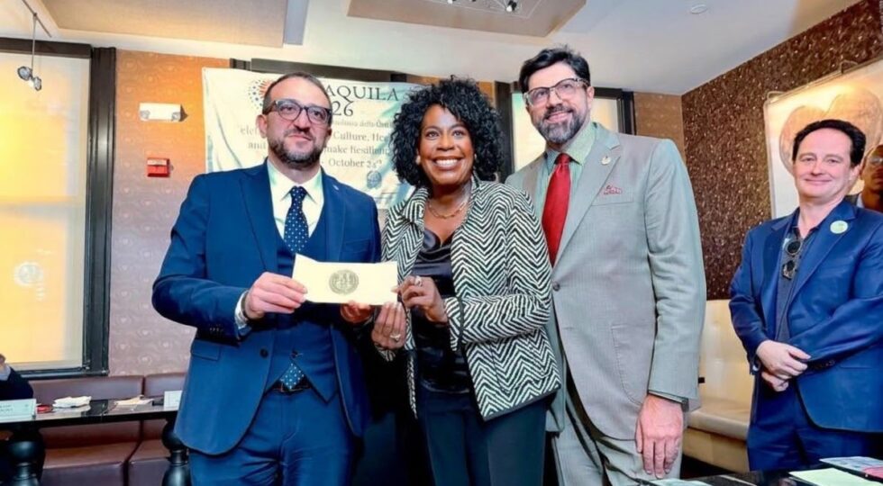 L’Aquila a Filadelfia: attestato d’onore al sindaco Biondi per L’Aquila Capitale della Cultura 2026