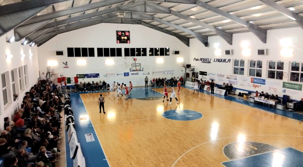 Matelica perfetta, Nuovo Basket Aquilano sottotono. Al PalaAngeli partita senza storia