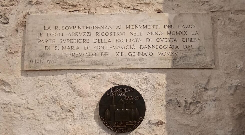 Collemaggio, targa europea e statua restaurata