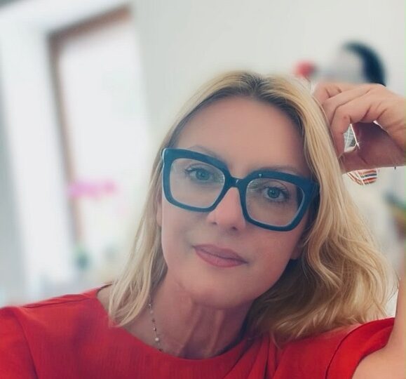 Scanno, il 7 novembre “Ju Buk d’Autunno” con Sabrina Prioli tra il fuoco delle Glorie e la libertà delle donne